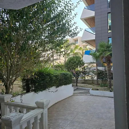 Alpha 2 Hotel